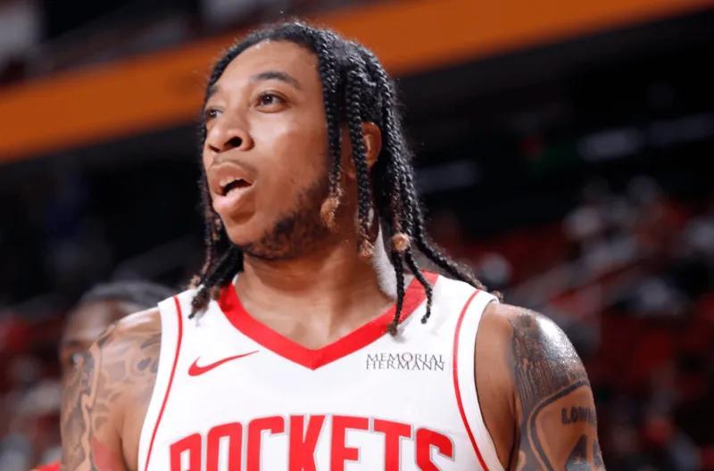 乌度卡终于做正确调整！戴维森取代霍乐迪，奥科吉提首发效果不差